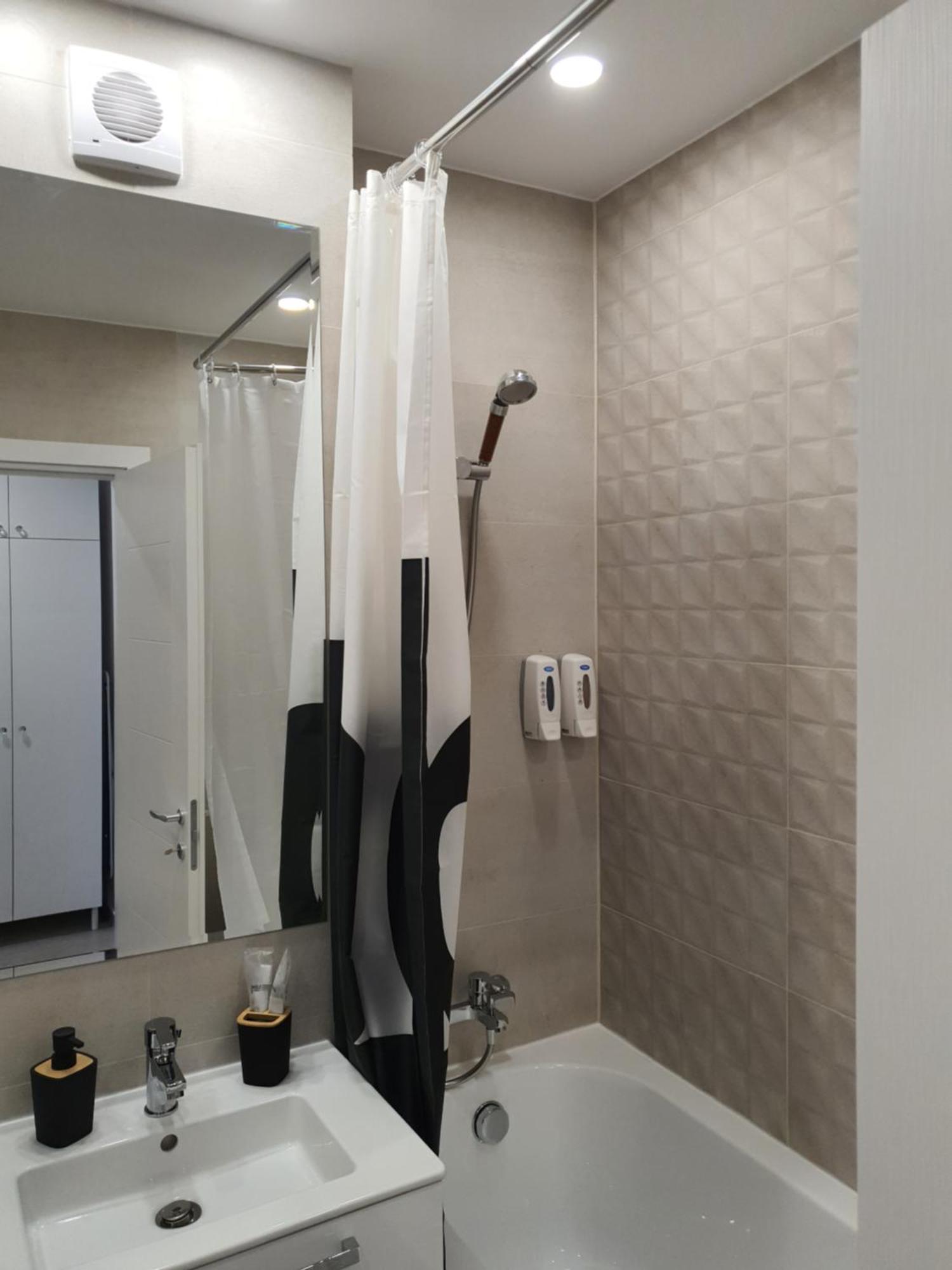 Premium Hils Brauner Studio Букурещ Екстериор снимка