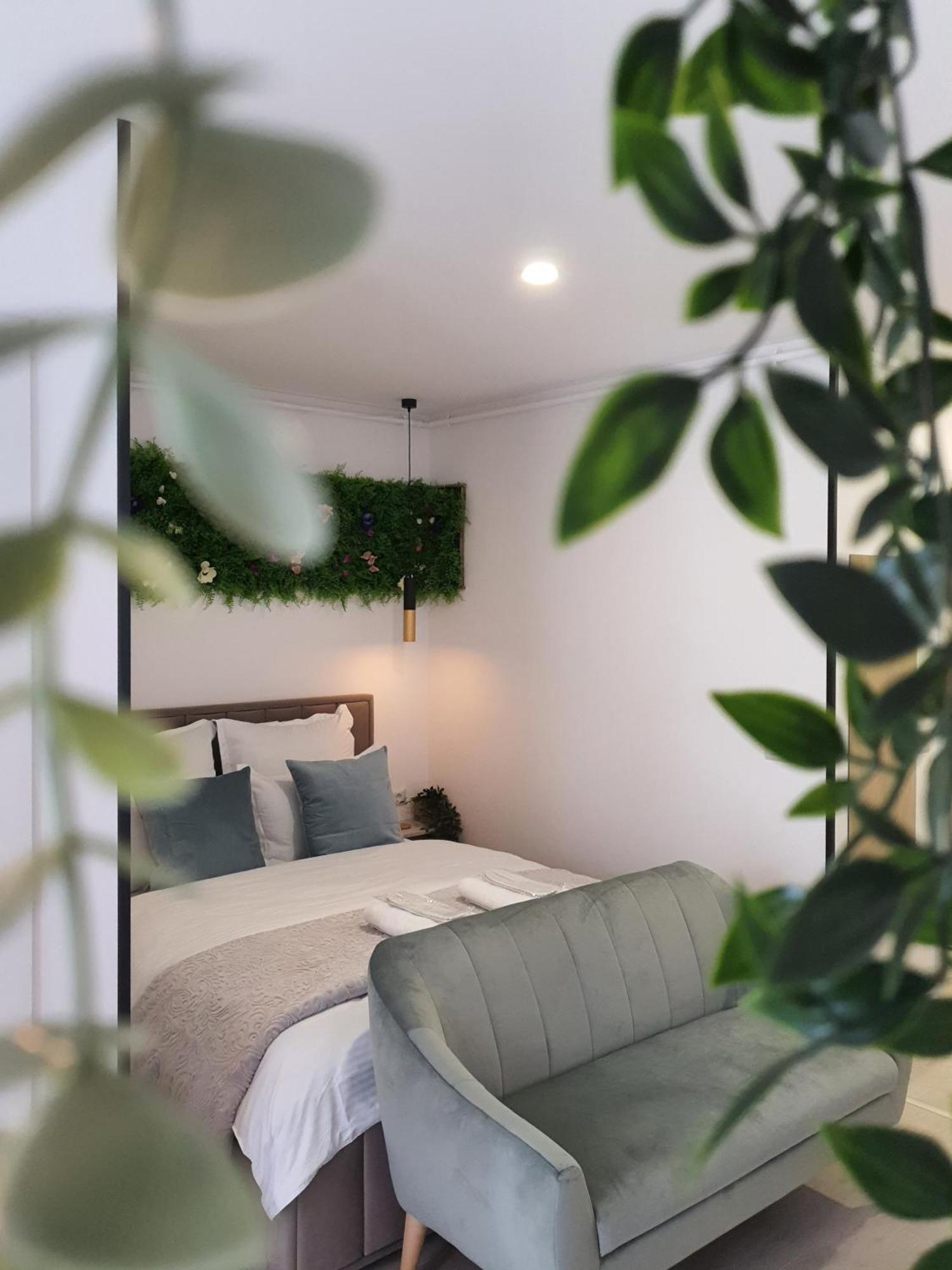 Premium Hils Brauner Studio Букурещ Екстериор снимка