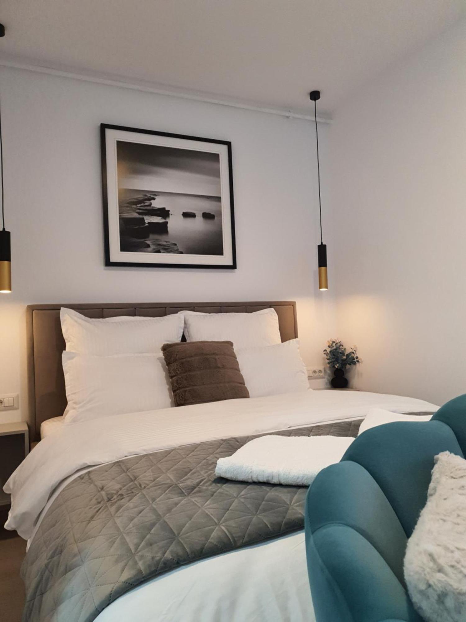Premium Hils Brauner Studio Букурещ Екстериор снимка