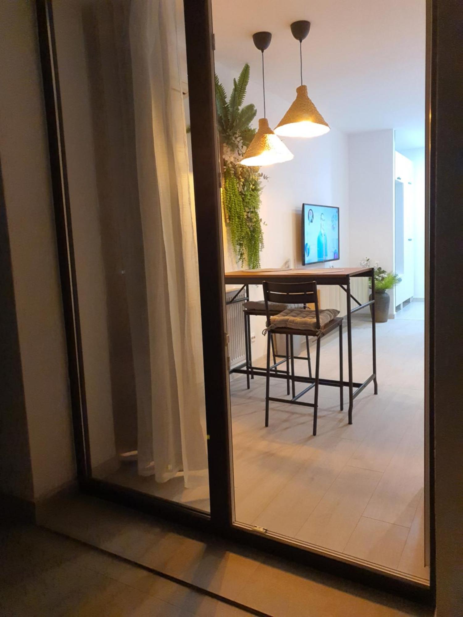 Premium Hils Brauner Studio Букурещ Екстериор снимка